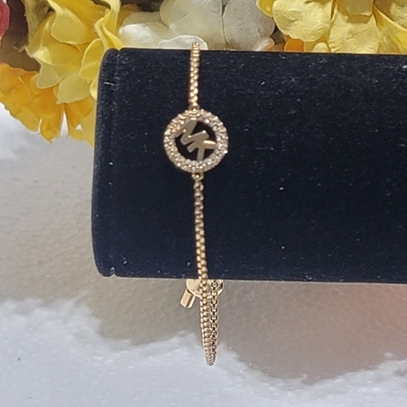 MICHAEL KORS WOMEN BRACELET GOLD COLOR - Picture 7 of 11